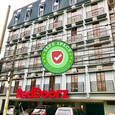Reddoorz Plus @ Jardin Suites Guadalupe Nuevo Mandaluyong Buitenkant foto