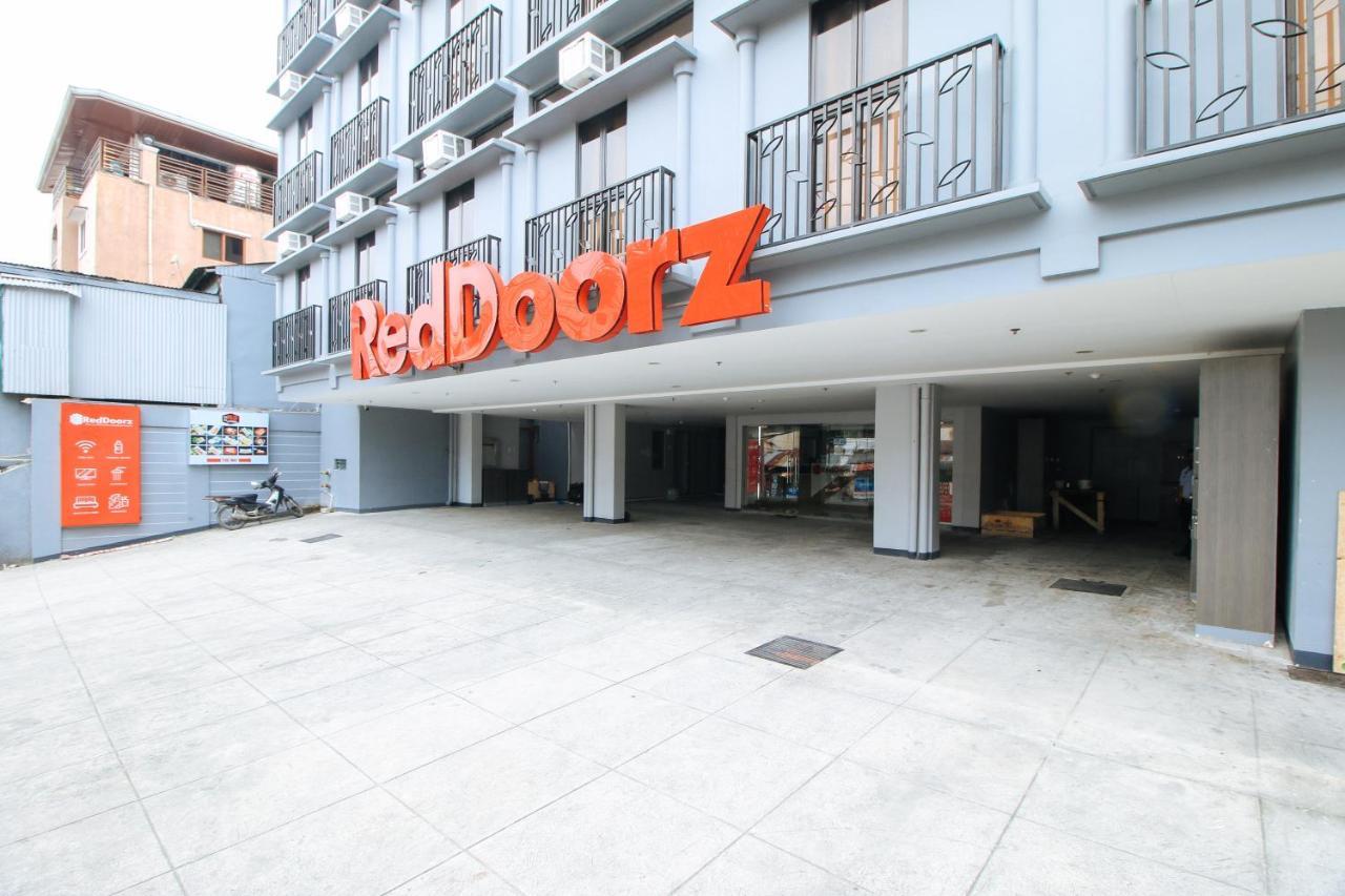 Reddoorz Plus @ Jardin Suites Guadalupe Nuevo Mandaluyong Buitenkant foto