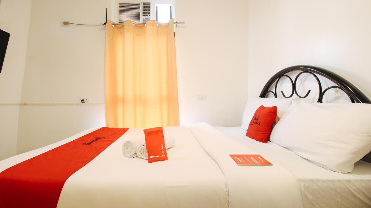 Reddoorz Plus @ Jardin Suites Guadalupe Nuevo Mandaluyong Buitenkant foto