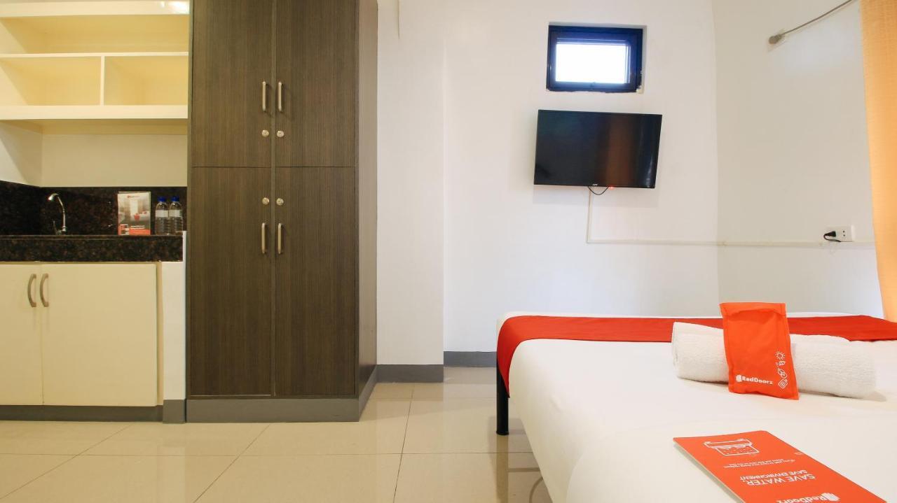 Reddoorz Plus @ Jardin Suites Guadalupe Nuevo Mandaluyong Buitenkant foto