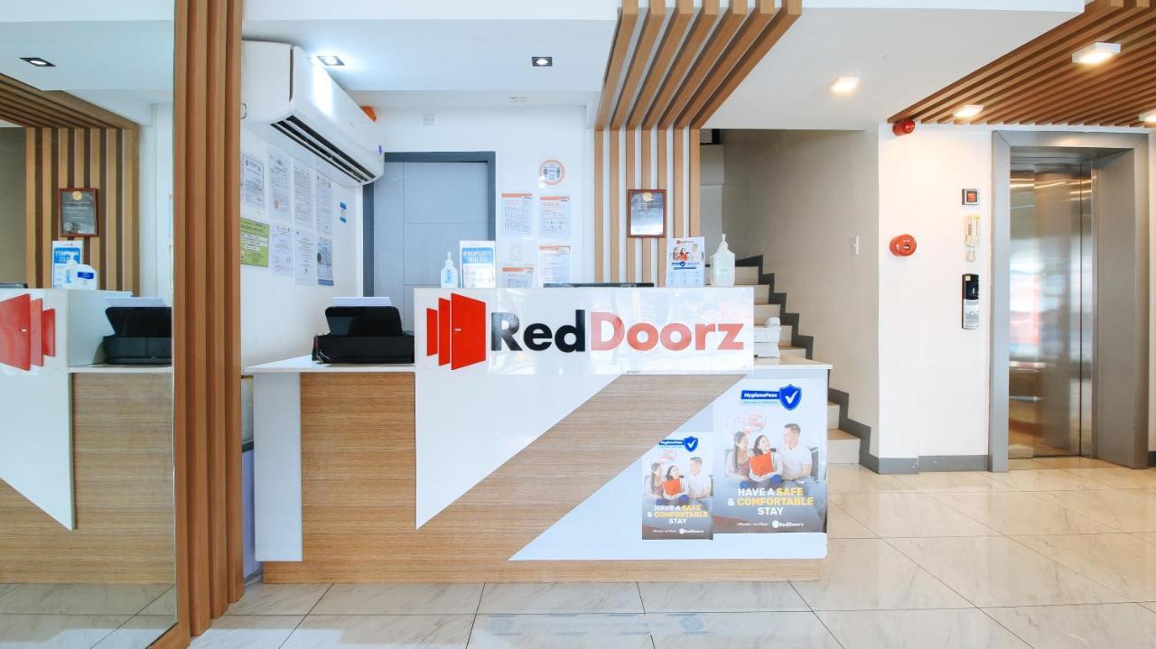 Reddoorz Plus @ Jardin Suites Guadalupe Nuevo Mandaluyong Buitenkant foto